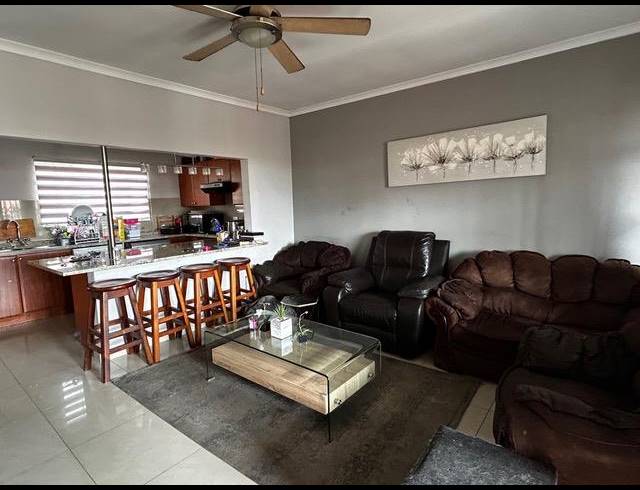 2 BEDROOM TOWNHOUSE FOR SALE IN EDEN GLEN